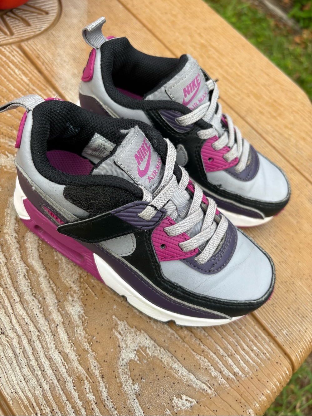 Nike Air Max children’s Sneakers in Gray, Black & Purple
